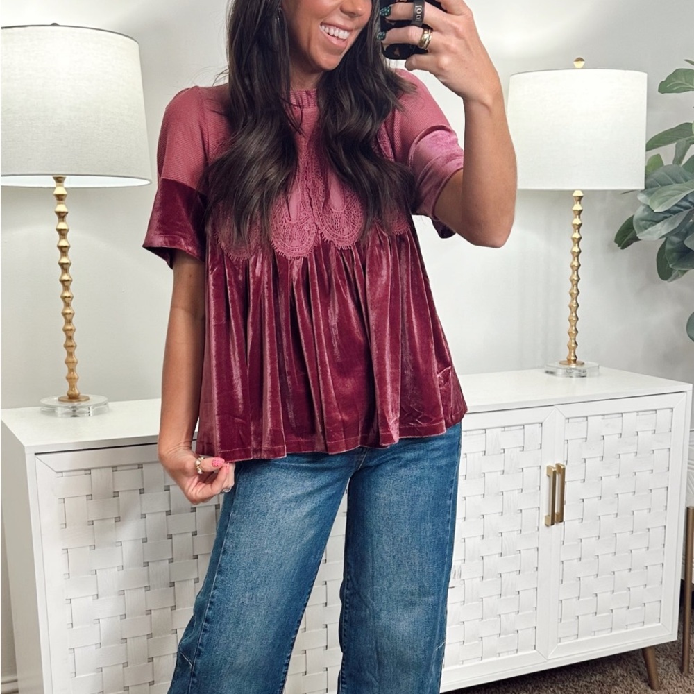 Elegant Velvet Women's Top in Woodrose